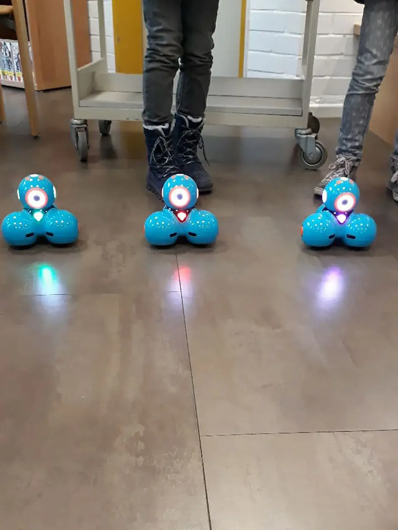 Projekte 2019 - Makerboxen - Makerdays - Dash Roboter - Bild 2 von 2