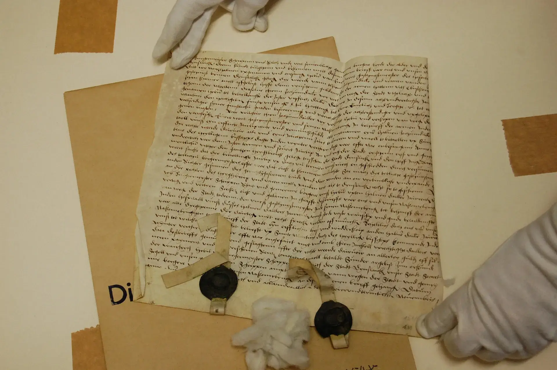Urkunde 4 - nicht restauriert - 14 März 1528