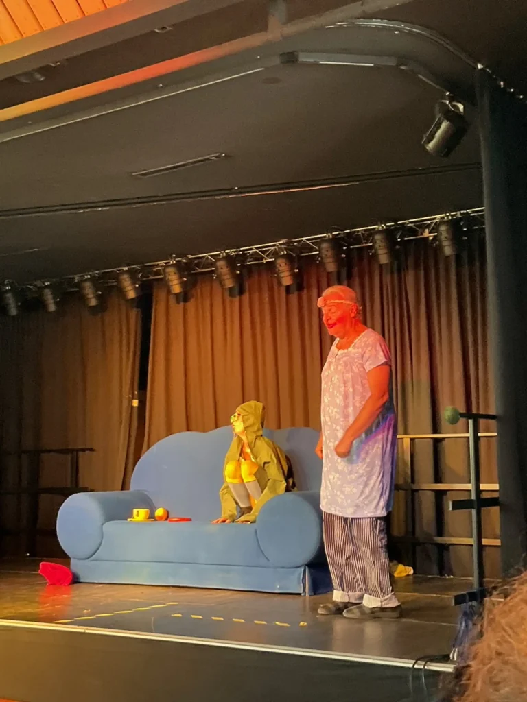 Freundeskreis Stadtbibliothek und Stadtarchiv Dinslaken e.V. - Sommerleseclub 2024 - Bild 5 von 6